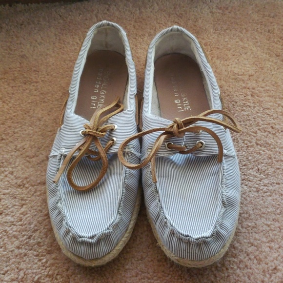 Kendall & Kylie Canvas Boat Shoes - Picture 2 of 4